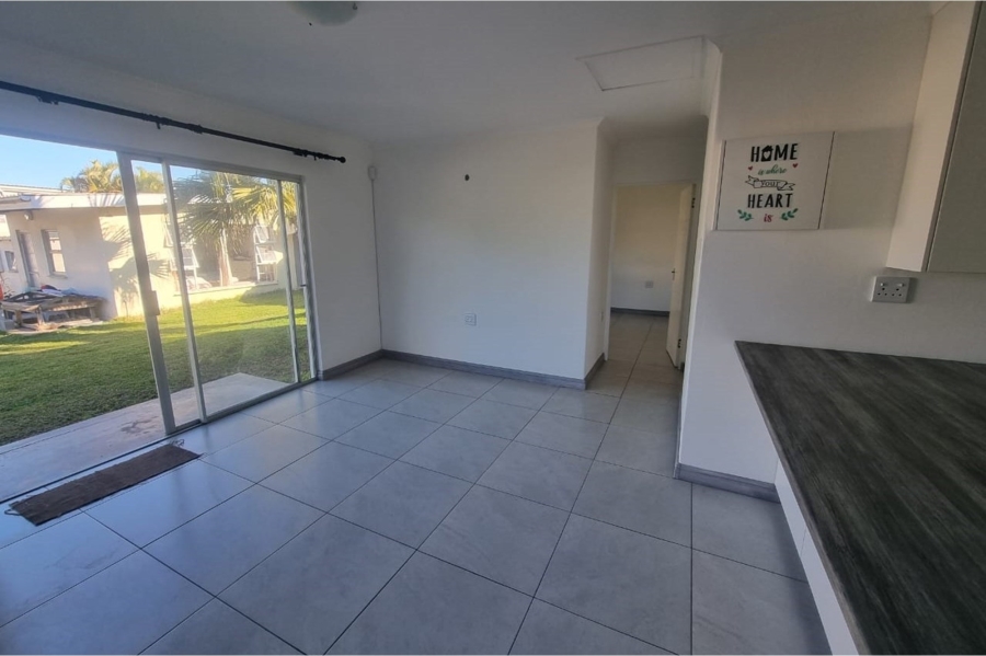 To Let 2 Bedroom Property for Rent in Cambridge Eastern Cape
